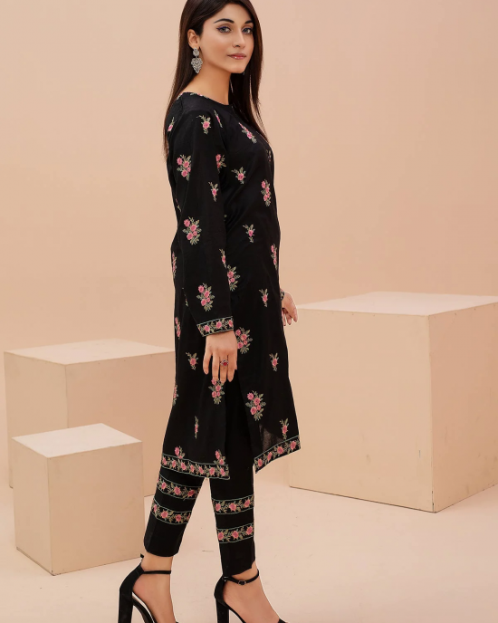 Original Black Embroidered Lawn 2pc - ZJ054 Original Black Embroidered Lawn 2pc - ZJ054