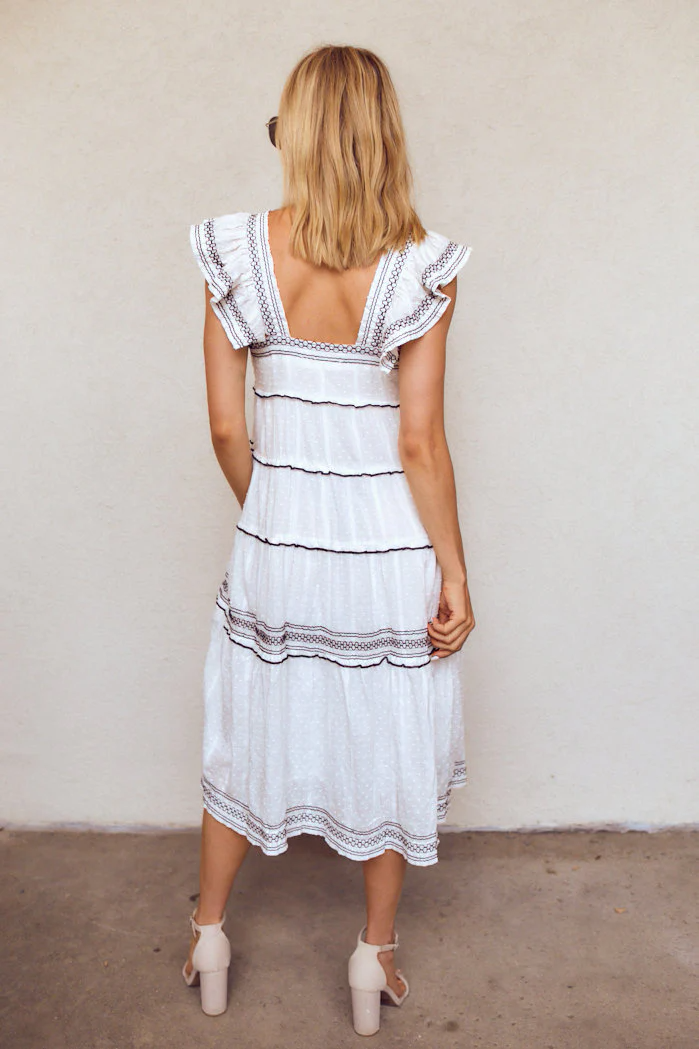 Moxy Short Sleeve Tiered Midi Dress