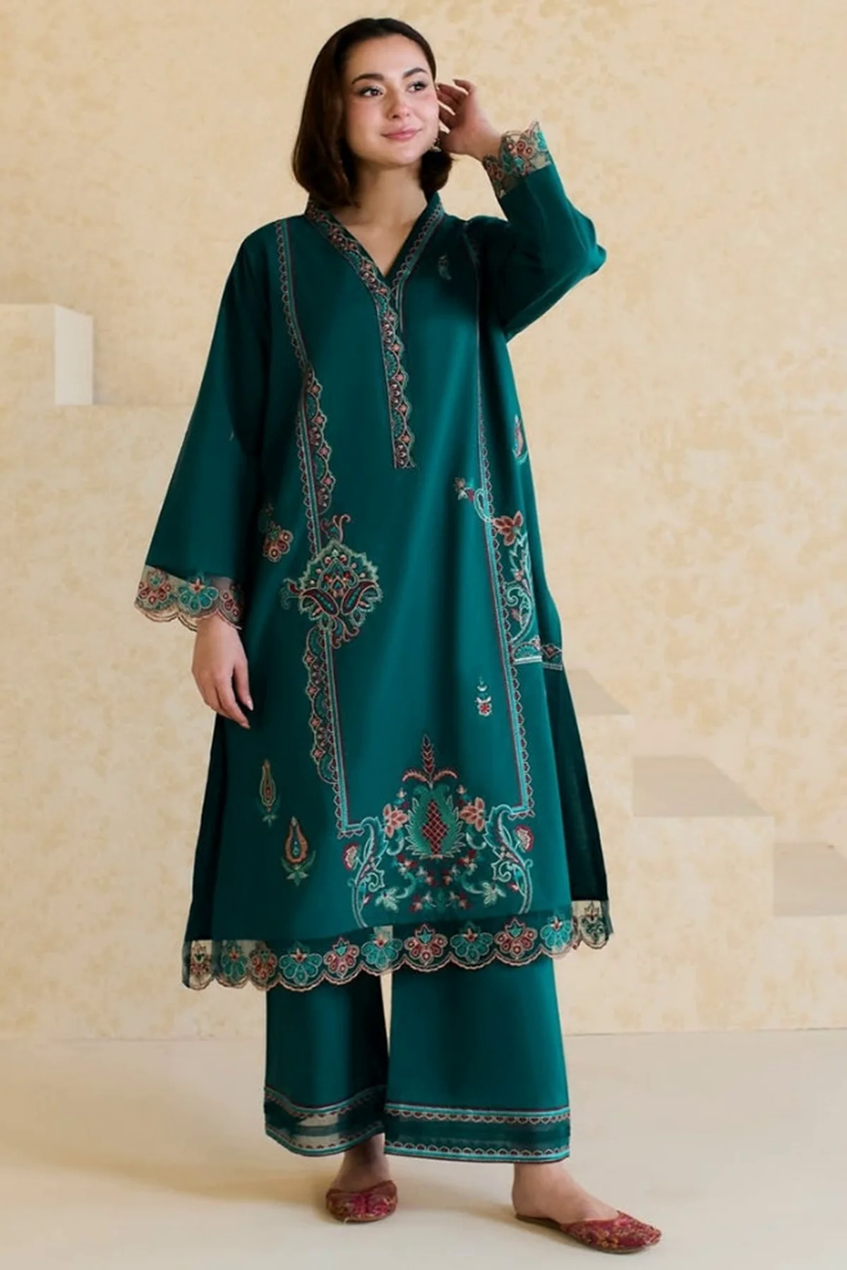 2PC Heavy Embroidered Lawn Suit -GA2044