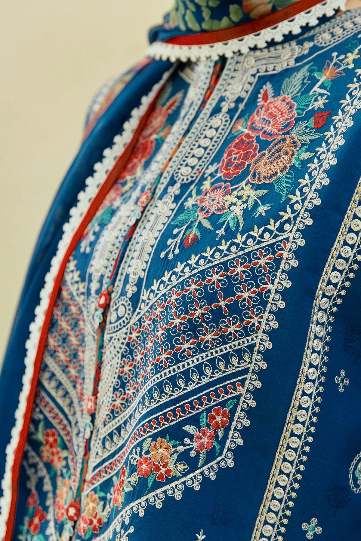 Embroidered Lawn 3pc with Silk Printed Chiffon Dupatta - GA1889