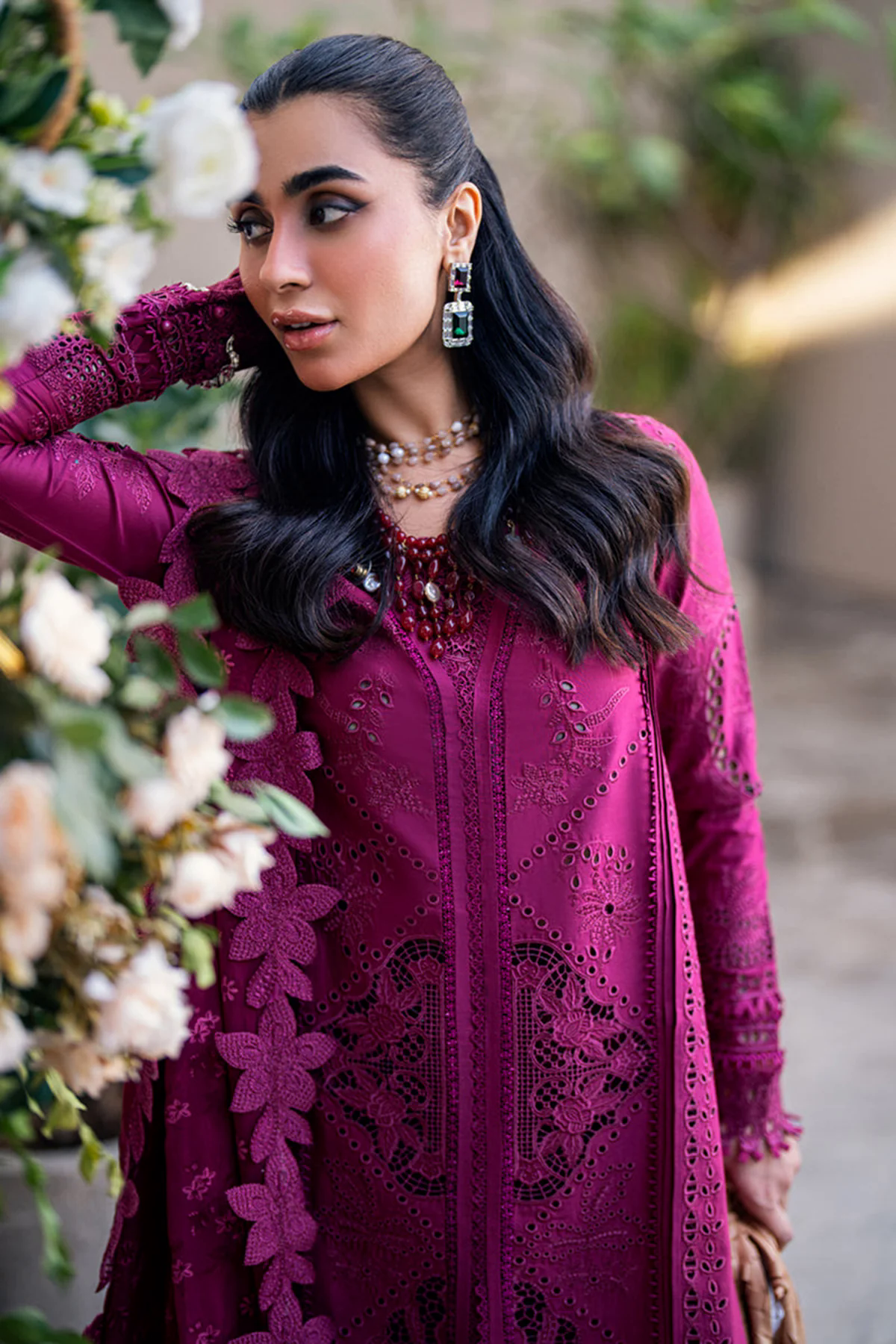 Embroidered Lawn 3pc with Embroidered Slub Net dupatta-GA2022