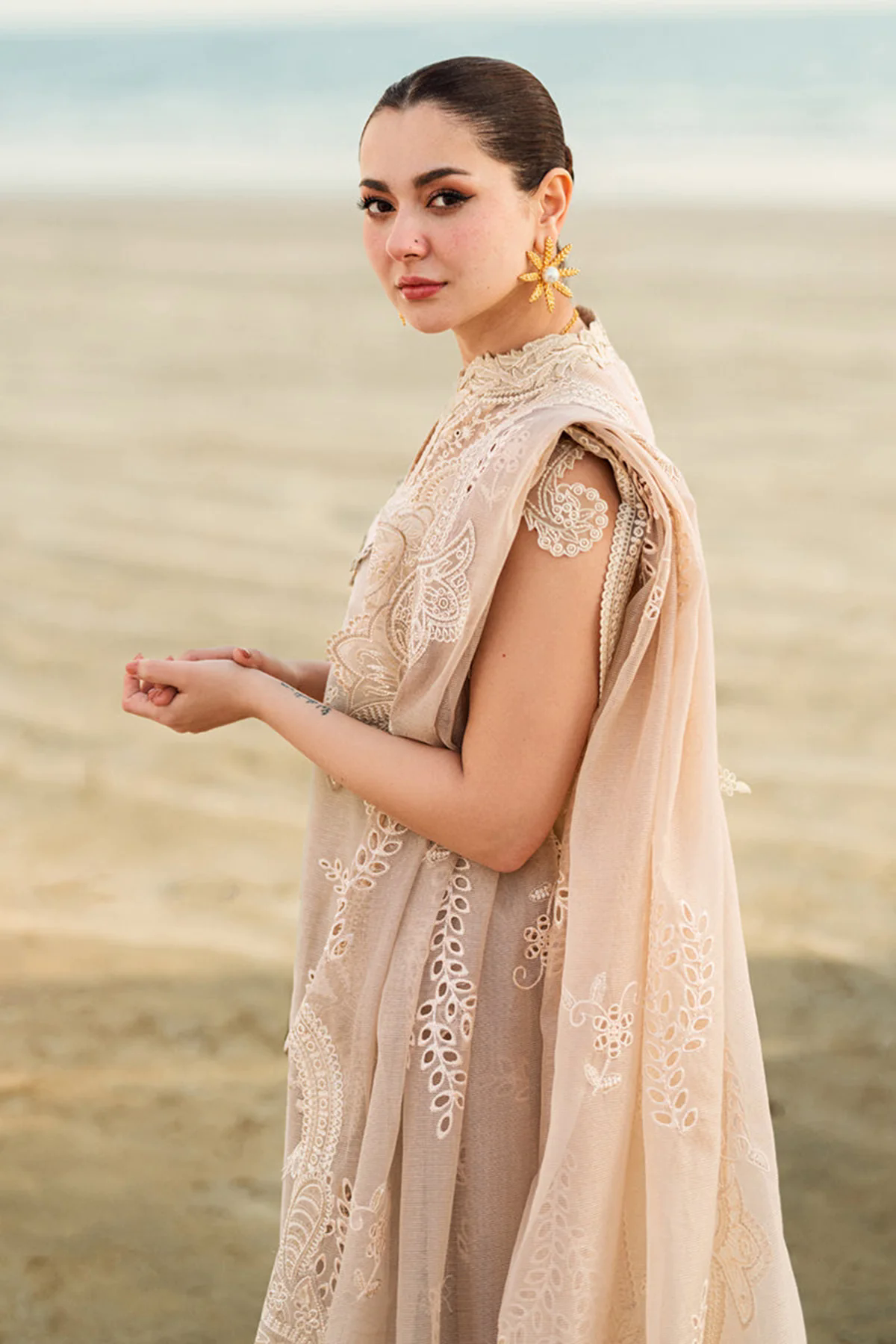 Embroidered Lawn 3pc with Embroidered Slub Net dupatta-GA2014