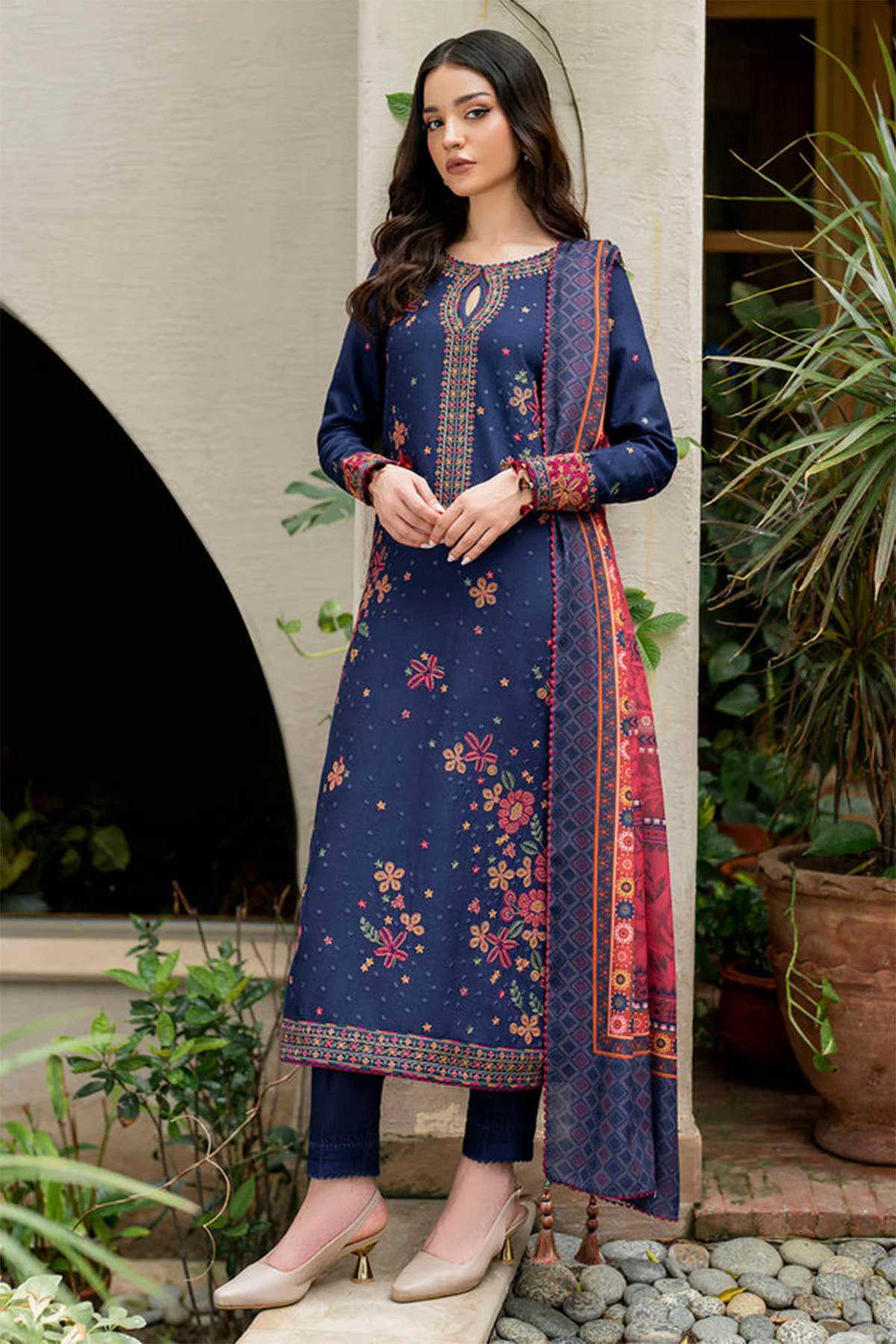 Embroidered Dhanak 3pc with Whool Shawal- GA1971