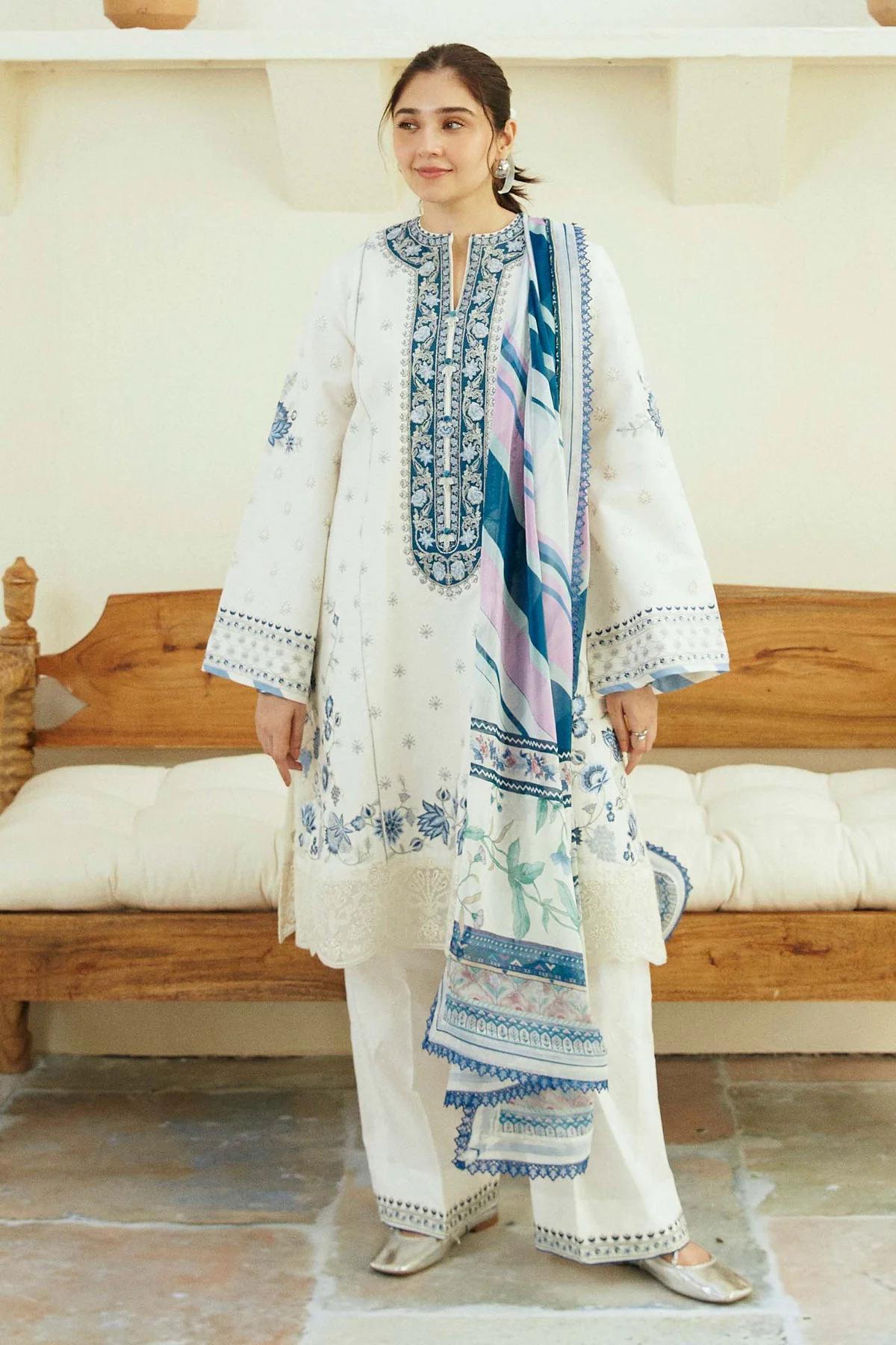 Embroidered Lawn 3pc with Silk Printed Chiffon Dupatta - GA1888