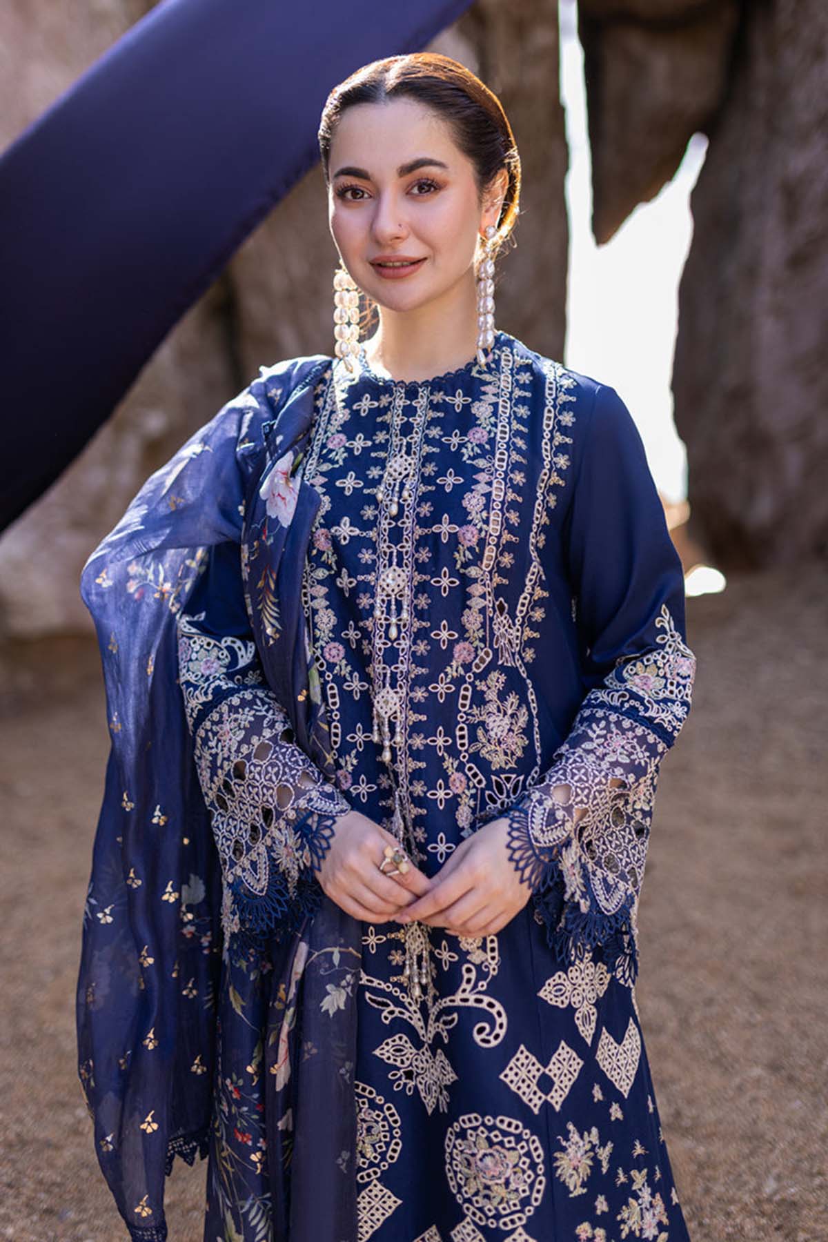 Luxury Embroidered Lawn 3pc with Embroidered Slub Net Dupatta - GA1831