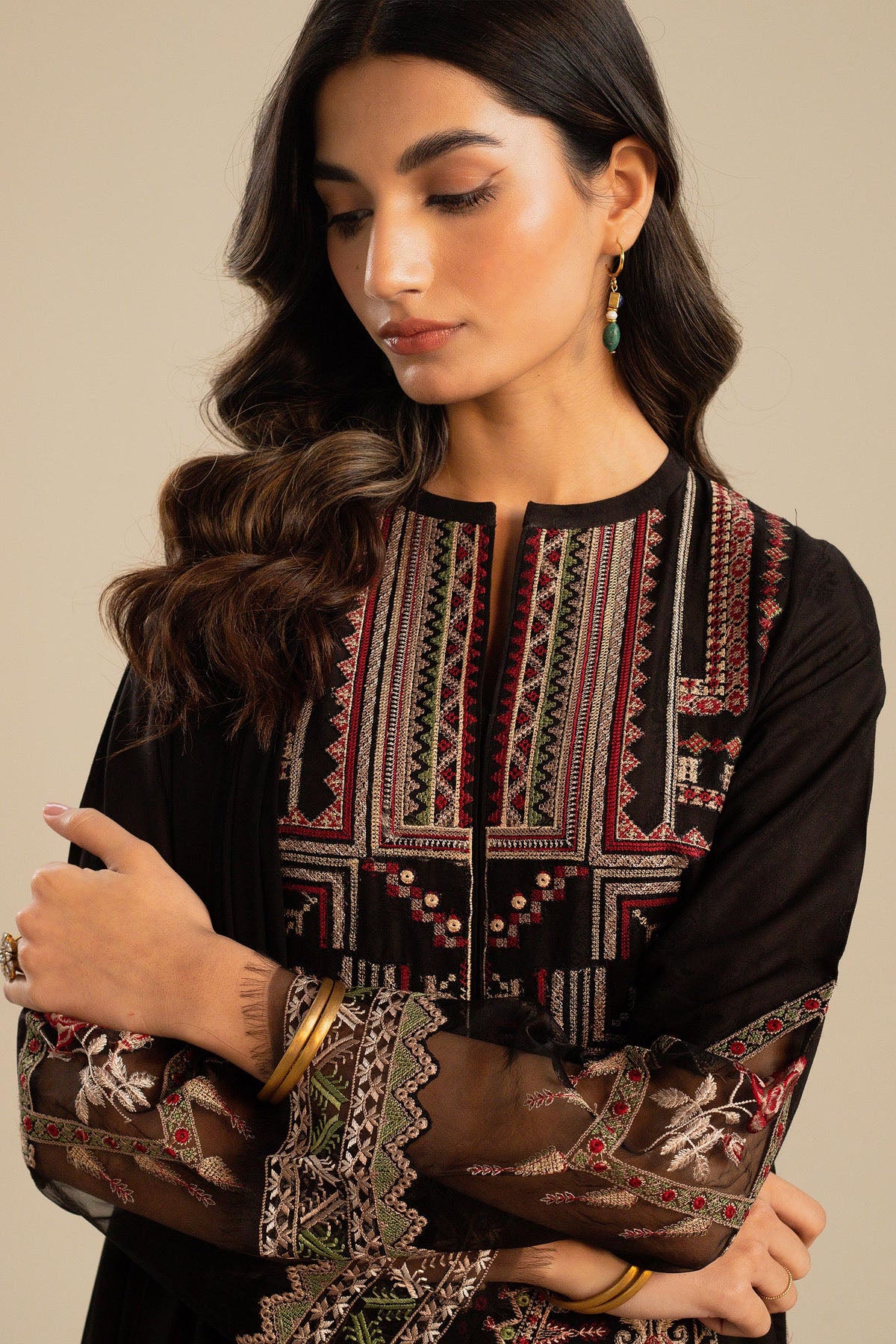 Embroidered Lawn 3pc with Chiffon Dupatta- GA1899