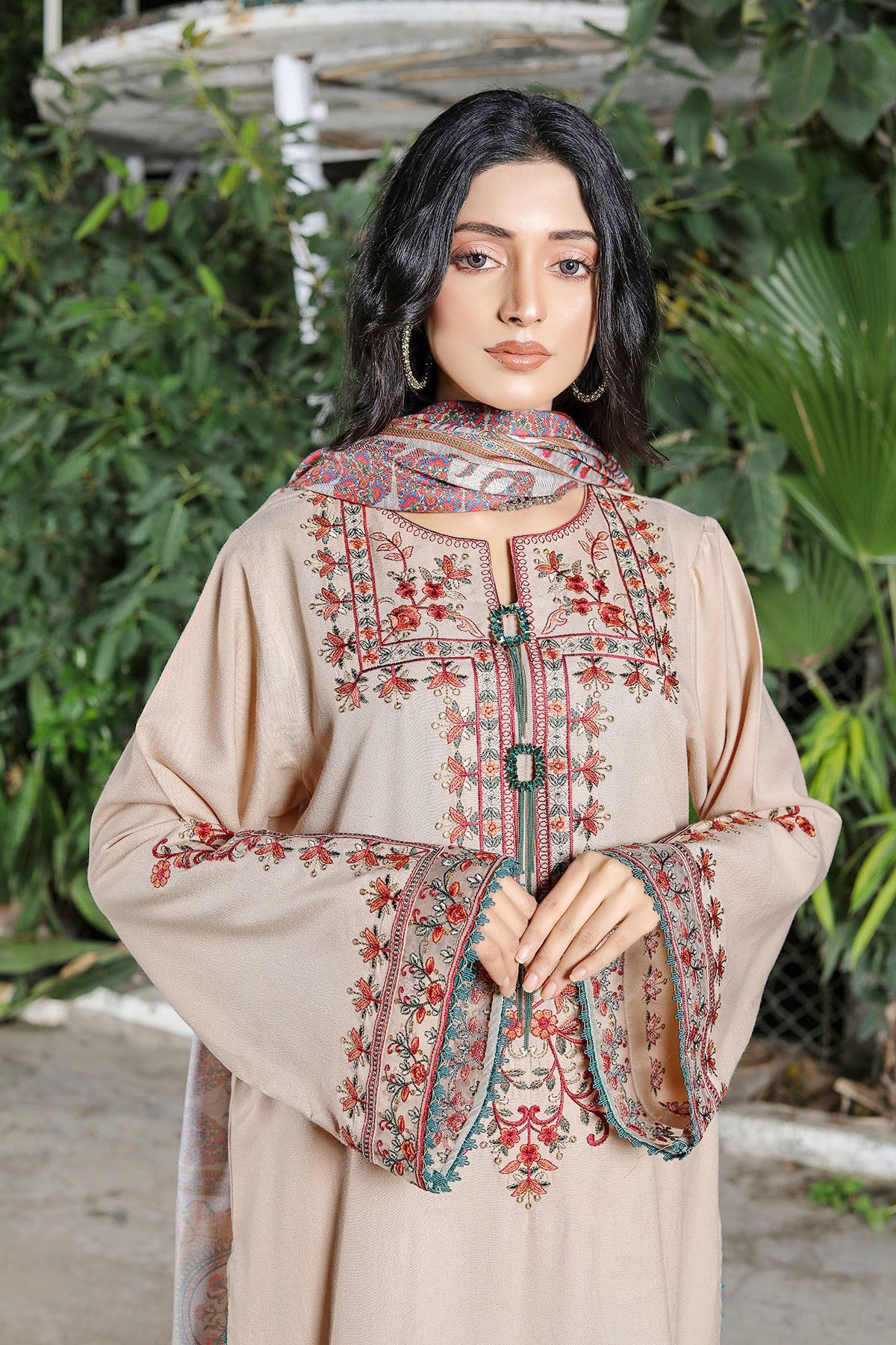 Dilaara Luxury Embroidered Dhanak 3pc With Printed Whool Shawal-GA1944