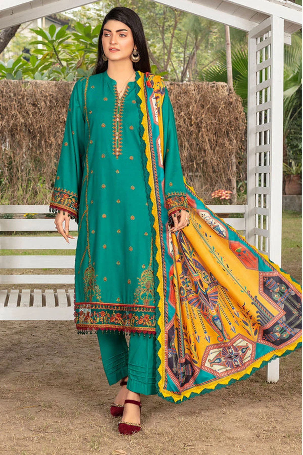 Firoja Embroidered Dhanak 3pc With Printed Whool Shawal-GA1939