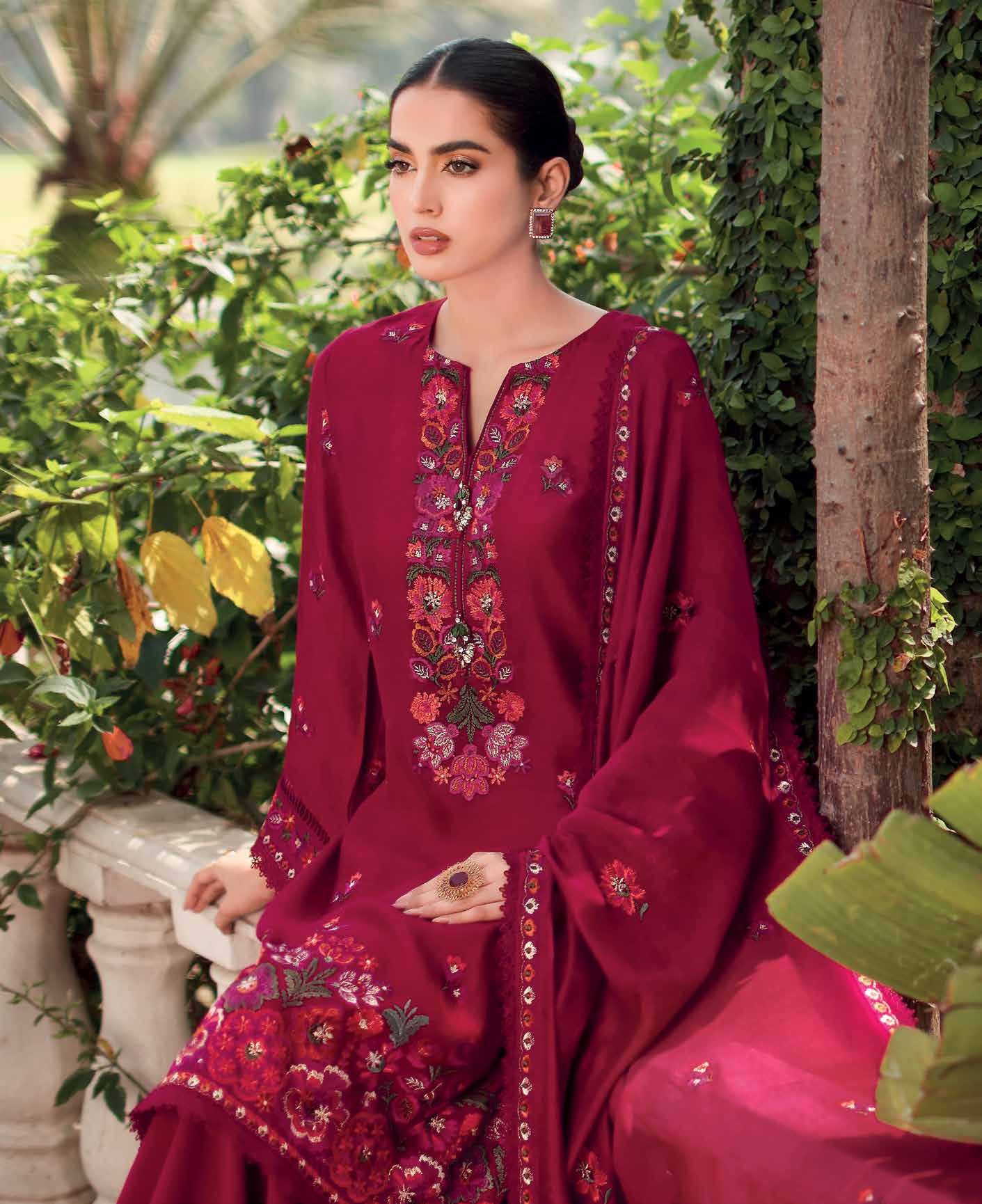 3PC Embroidered Lawn Suit with pure chiffon Dupatta -GA102123