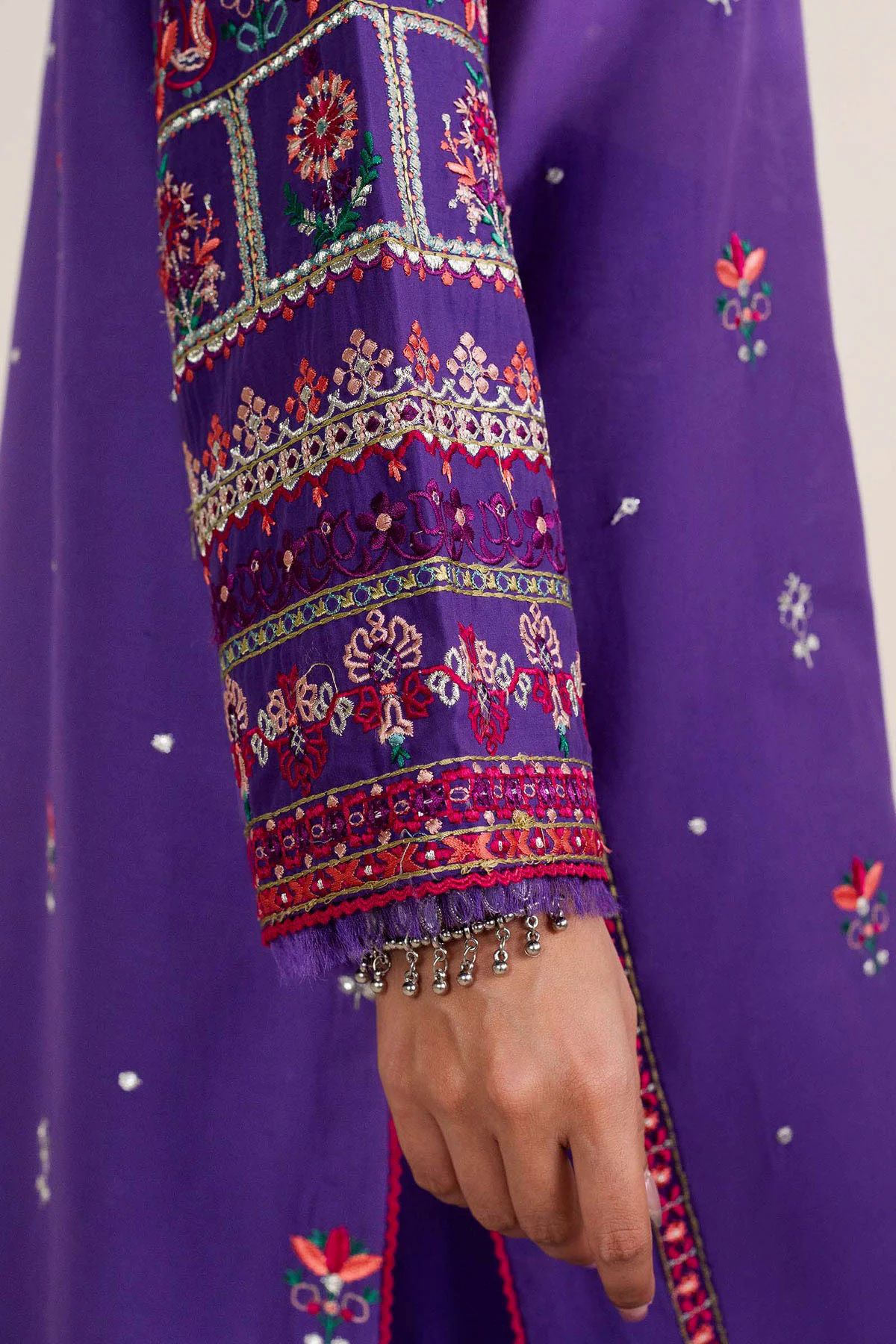 Embroidered Lawn 3pc with Chiffon Dupatta- GA1910