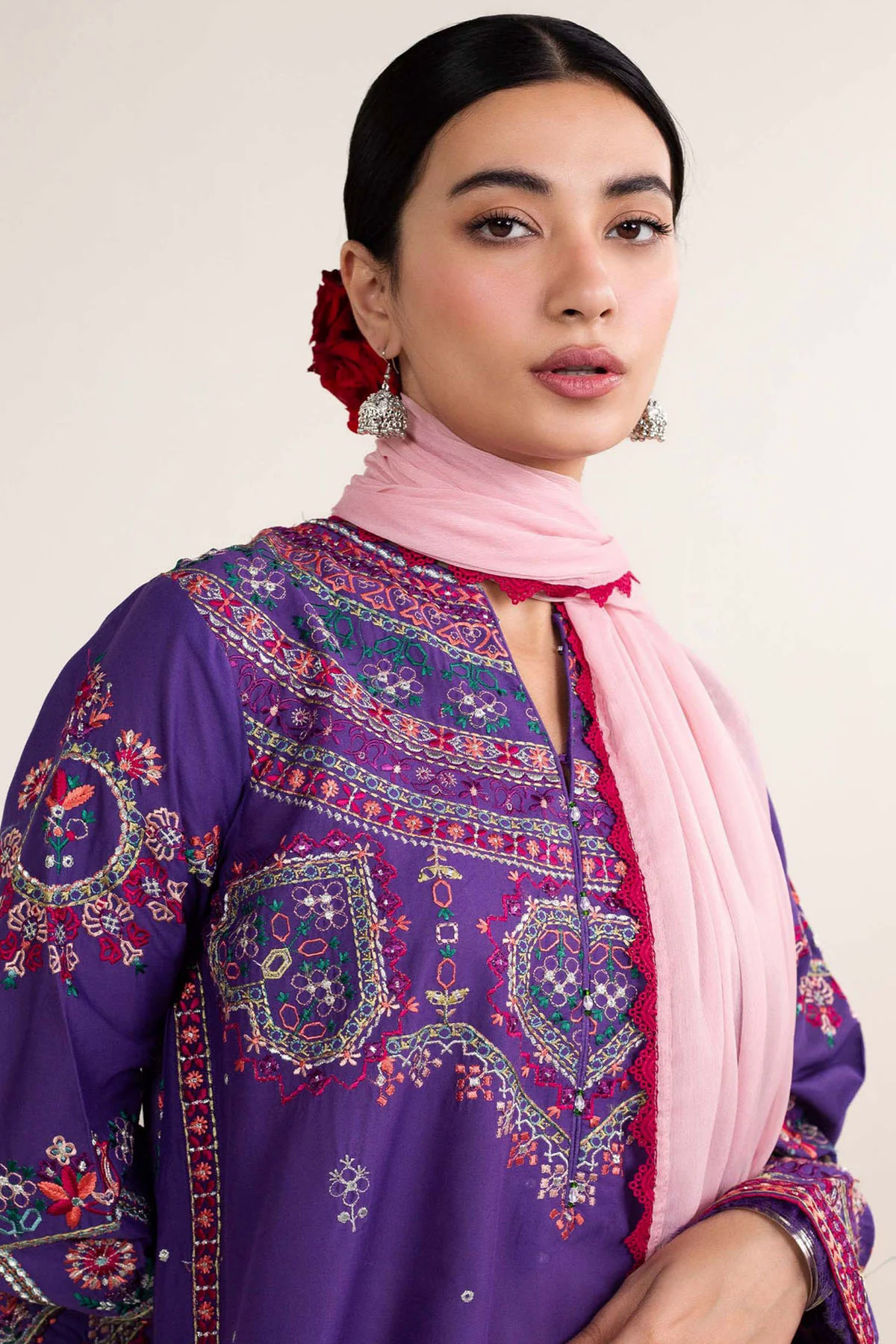 Embroidered Lawn 3pc with Chiffon Dupatta- GA1910 Embroidered Lawn 3pc with Chiffon Dupatta- GA1910