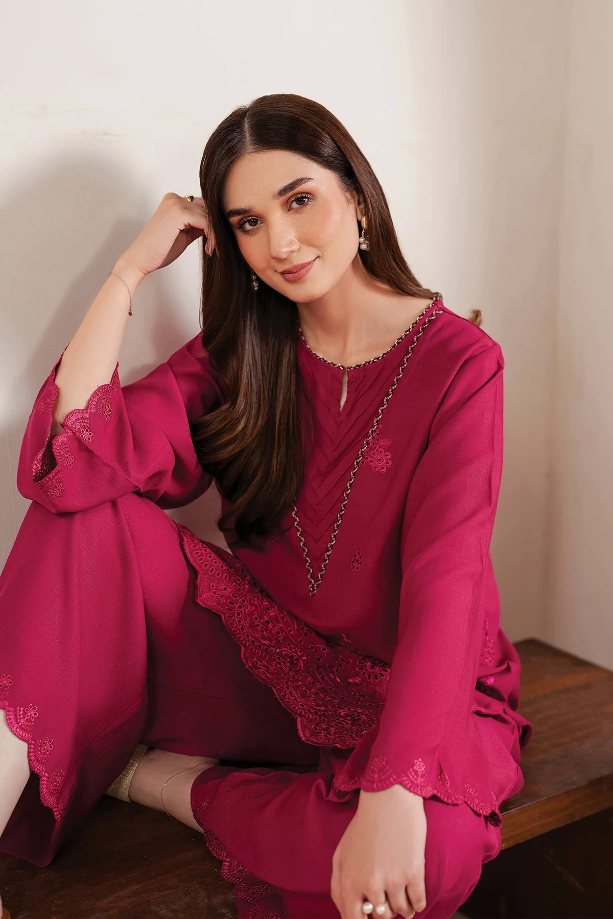 Baroque 3PC Embroidered Chickenkari Lawn with Chiffon Dupatta -GA2048 Baroque 3PC Embroidered Chickenkari Lawn with Chiffon Dupatta -GA2048