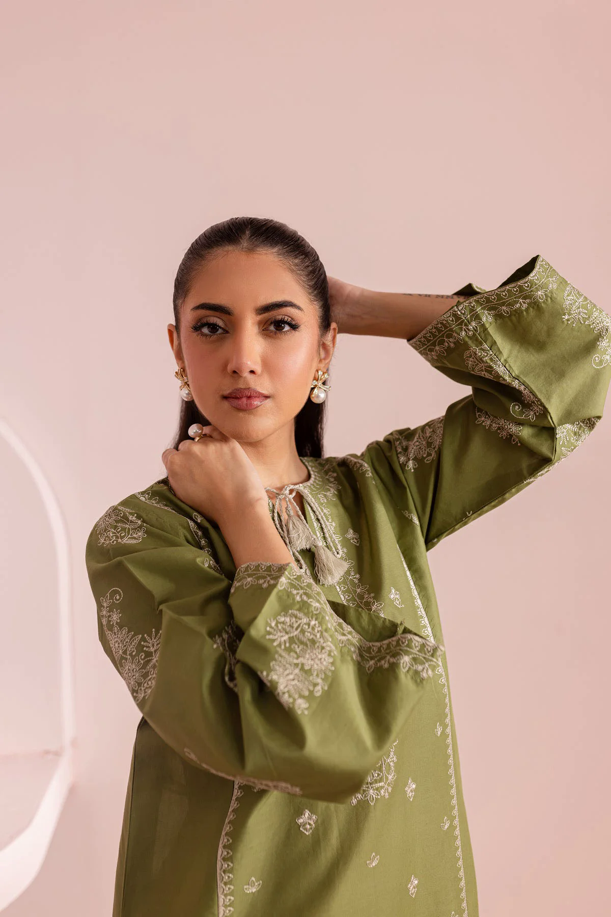 Batik Embroidered Dhanak 2pc- GA1918 Batik Embroidered Dhanak 2pc- GA1918