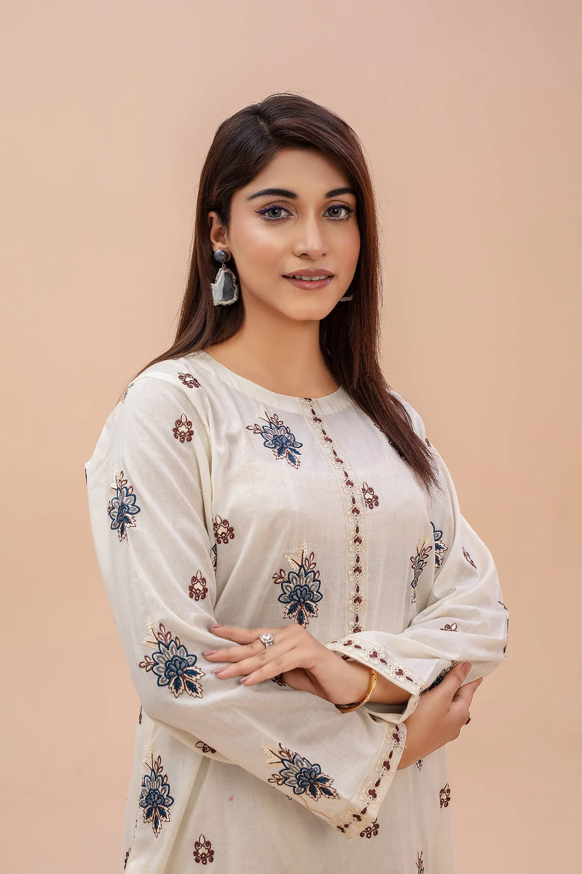 Original Off White Embroidered Lawn 2pc - ZJ057