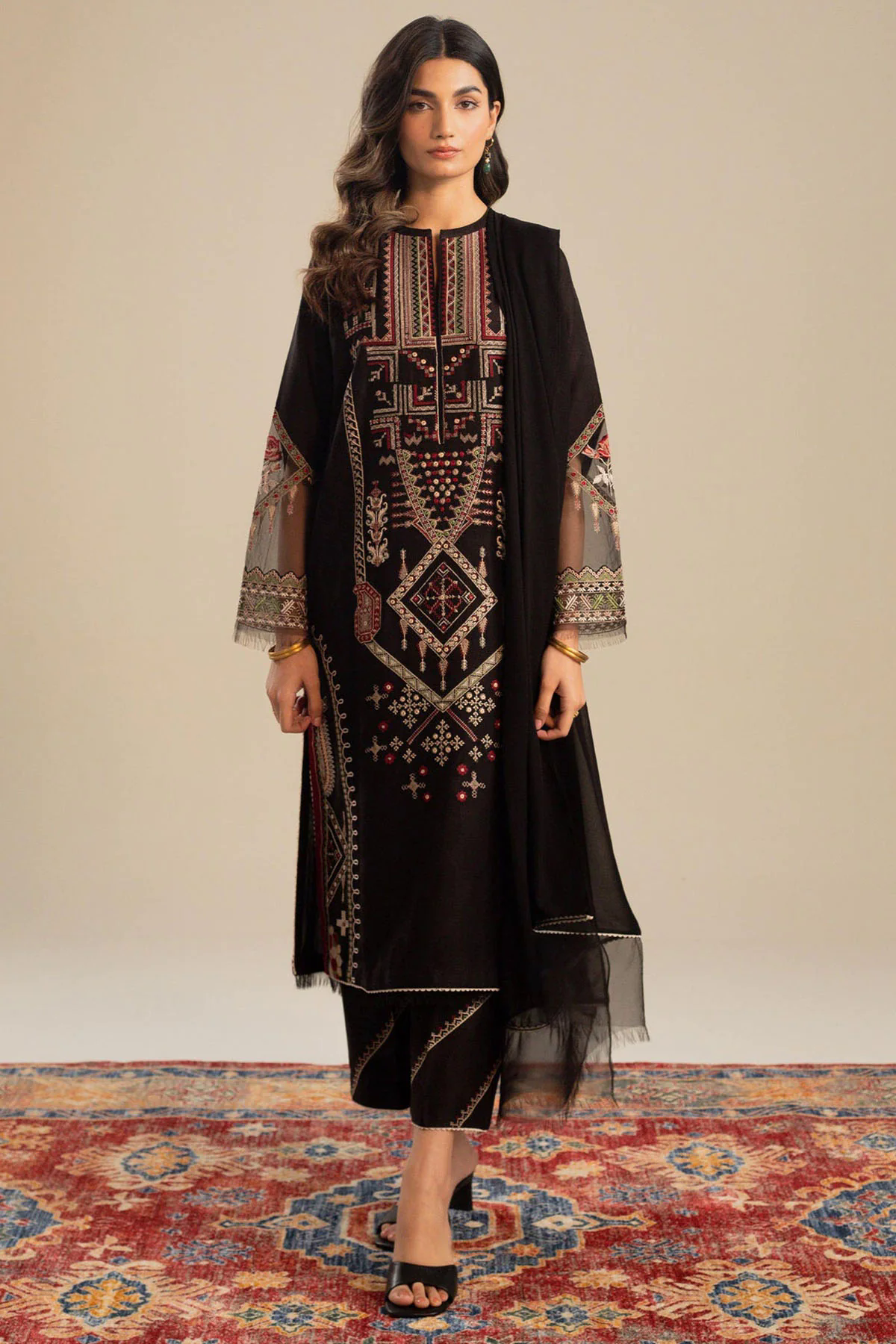 Embroidered Lawn 3pc with Chiffon Dupatta- GA1899