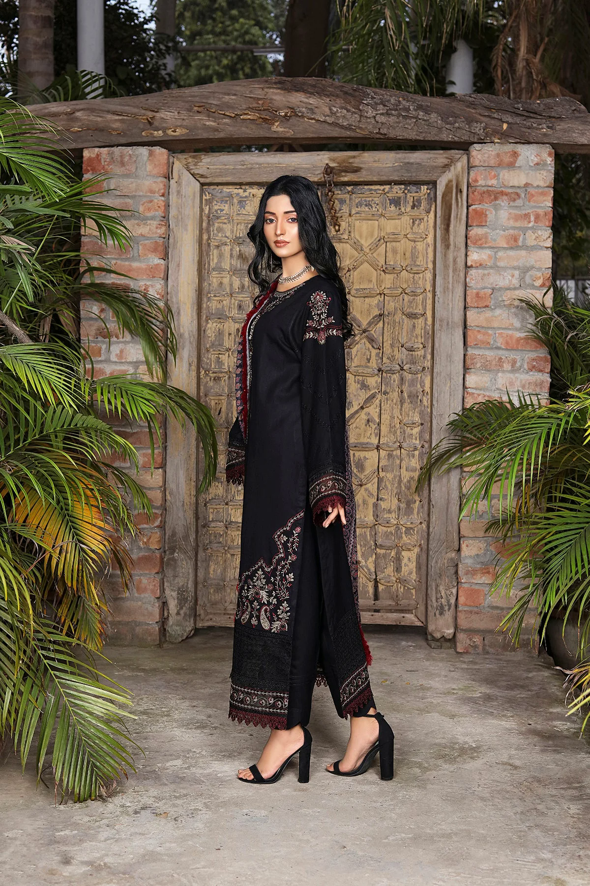 Fereydun Luxury Embroidered Dhanak 3pc With Printed Whool Shawal-GA1934